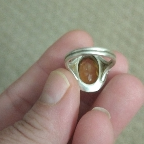 Vtg. Sterling silver and yellow topaz ring size 6 - Picture 3 of 7